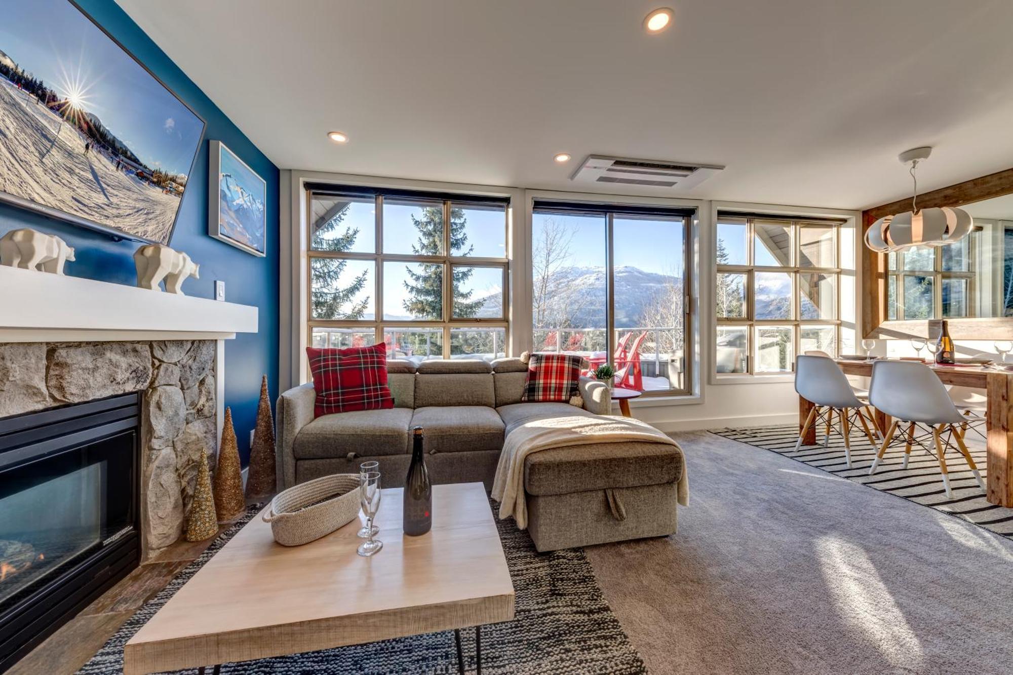 The Lookout Penthouse // A Luxe Suite In Whistler Eksteriør billede
