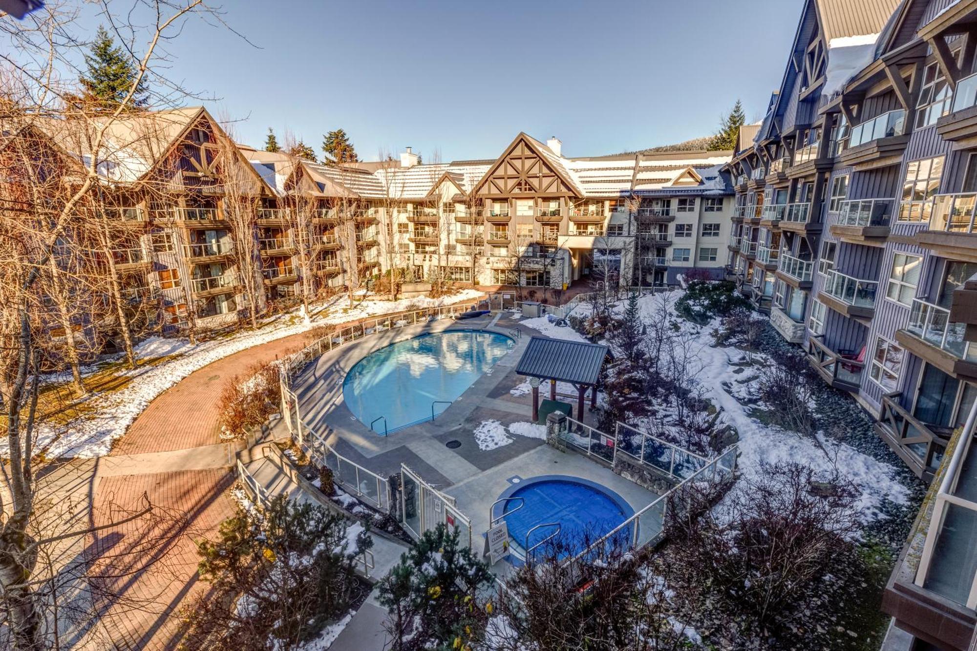 The Lookout Penthouse // A Luxe Suite In Whistler Eksteriør billede