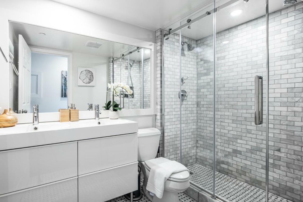 The Lookout Penthouse // A Luxe Suite In Whistler Eksteriør billede