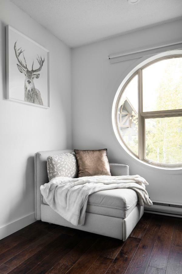 The Lookout Penthouse // A Luxe Suite In Whistler Eksteriør billede